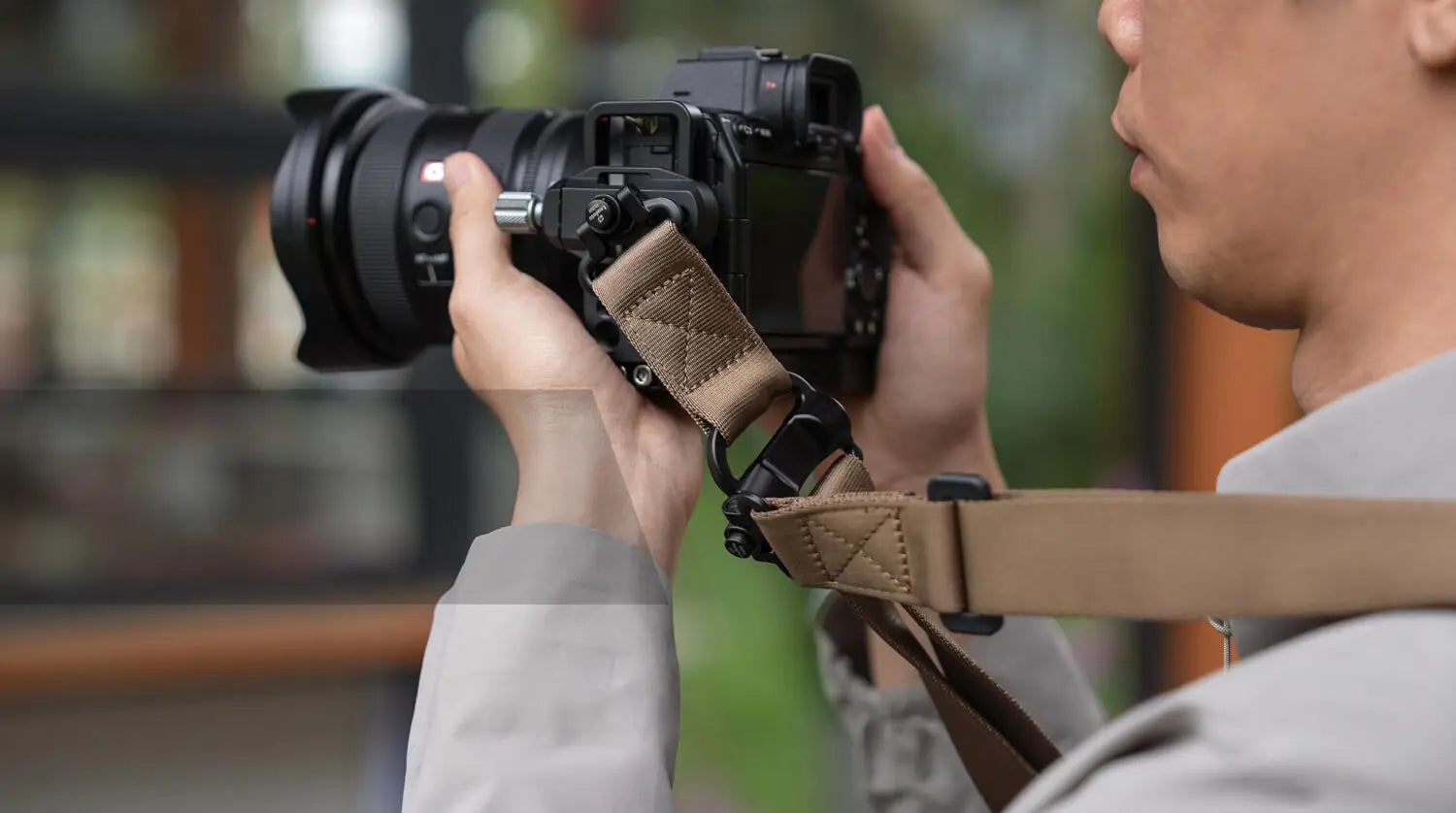 Leofoto SP-02 1-Point / 2-Point Convertible Sling