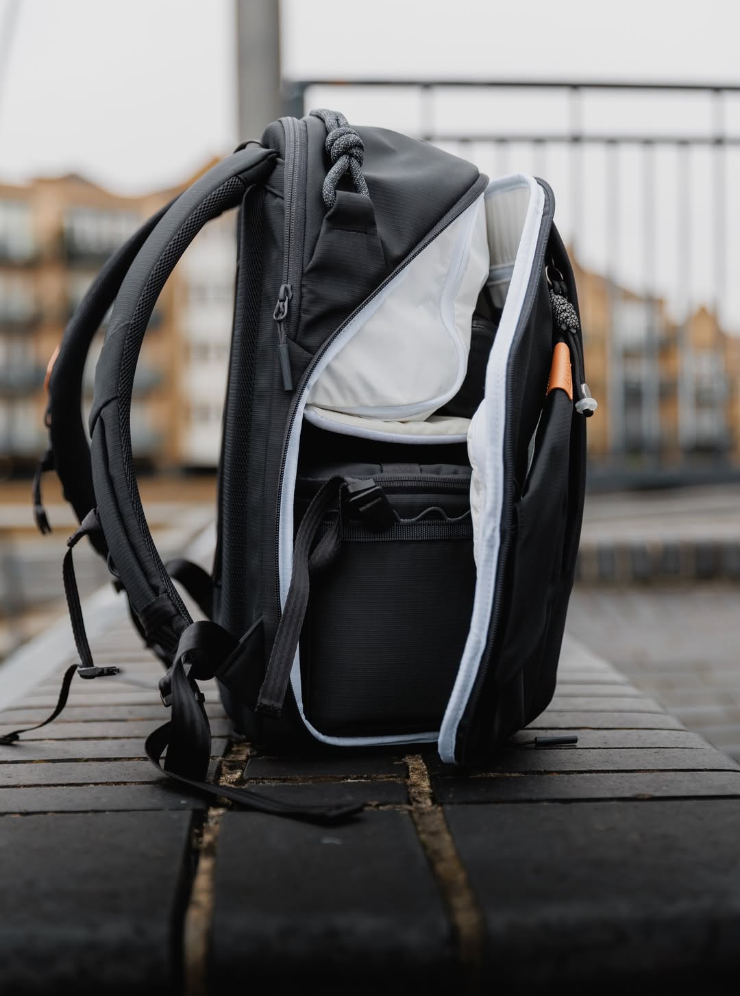 Leofoto Daily Lite Series Camera Backpack (Green / Gray / Midnight Blue)