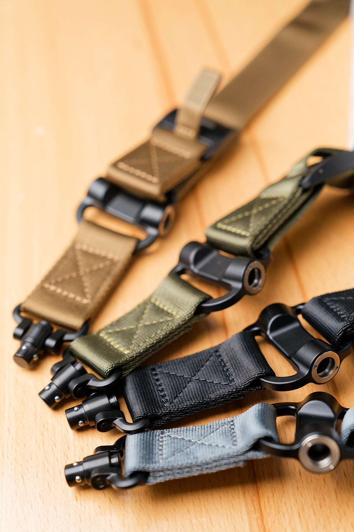 Leofoto SP-02 1-Point / 2-Point Convertible Sling