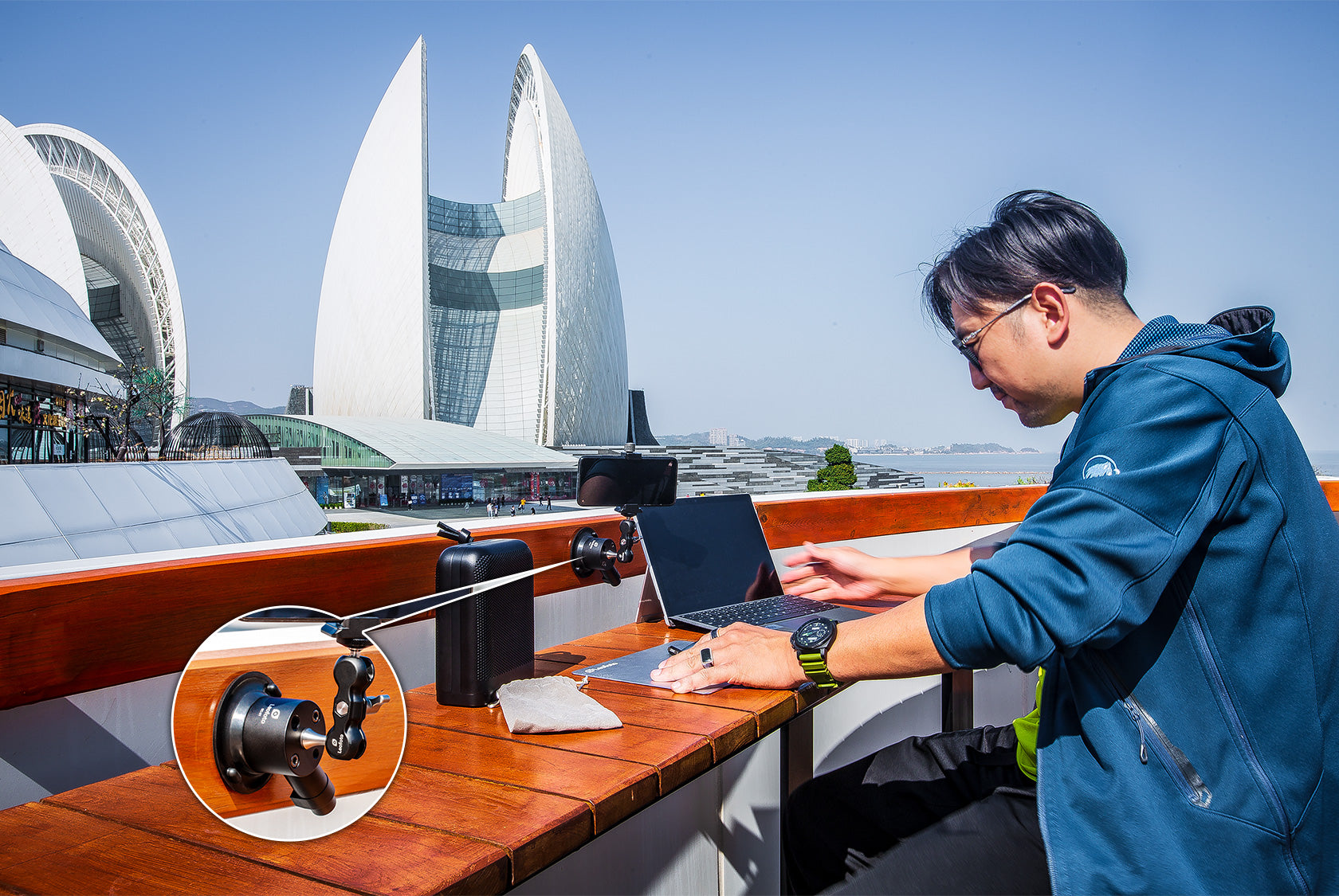 Leofoto SC-01 72mm Suction Cup Mounting Base | 1/4" Screw with 1/4"& 3/8" Threaded Holes | Max Load: 55lb (25kg)