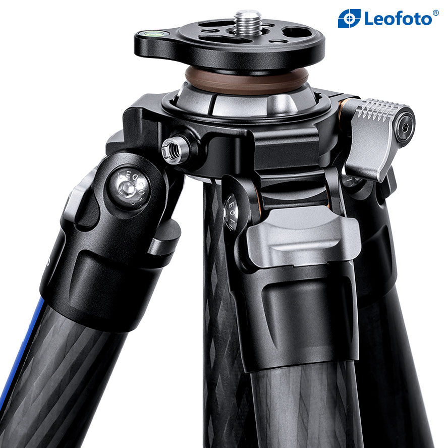 Leofoto LO-324C Tripod with Built-in Hollow Ball & Bag