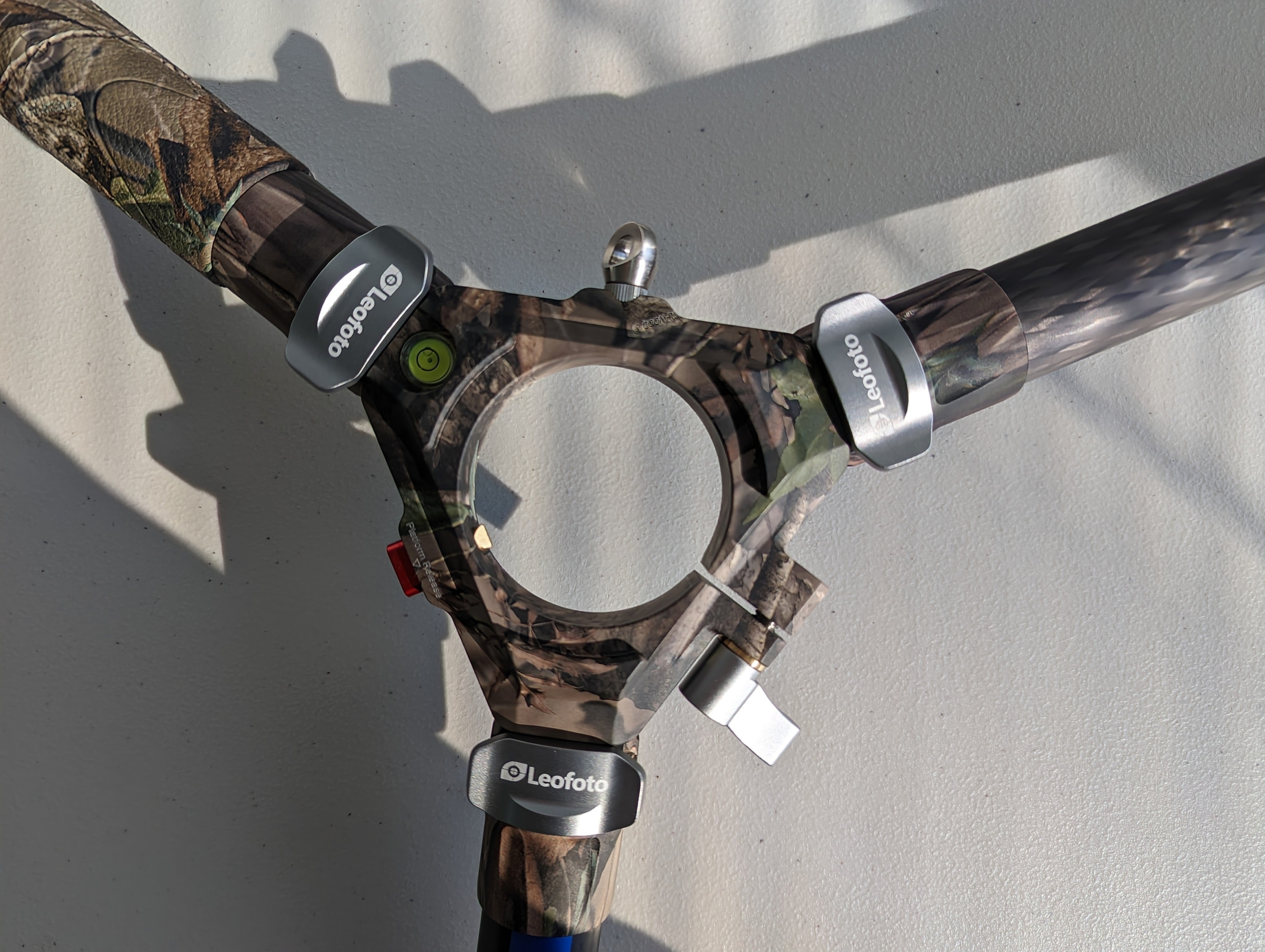 Leofoto LN-364C (Camo) Heavy Duty Tripod with 75mm Video Bowl+Platform & Bag