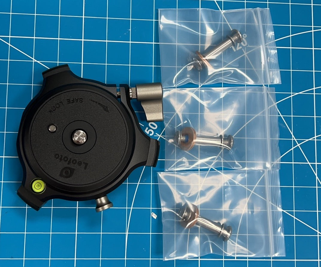 Leofoto LM Summit Series Tripod Apex with hook and spider