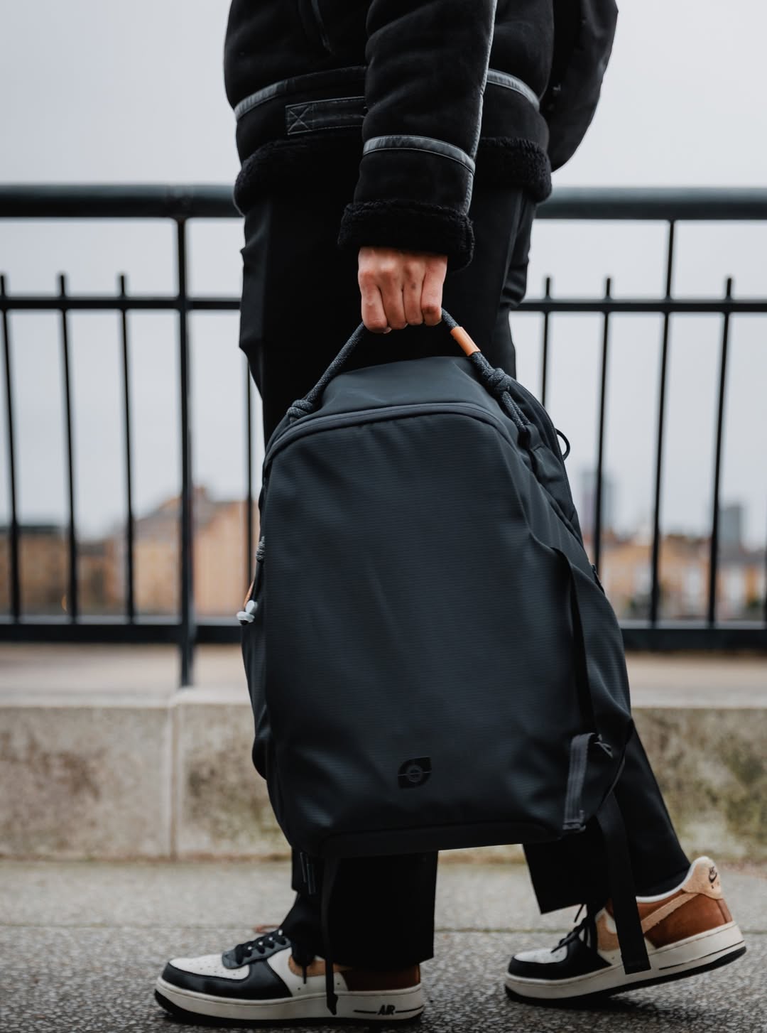 Leofoto Daily Lite Series Camera Backpack (Green / Gray / Midnight Blue)