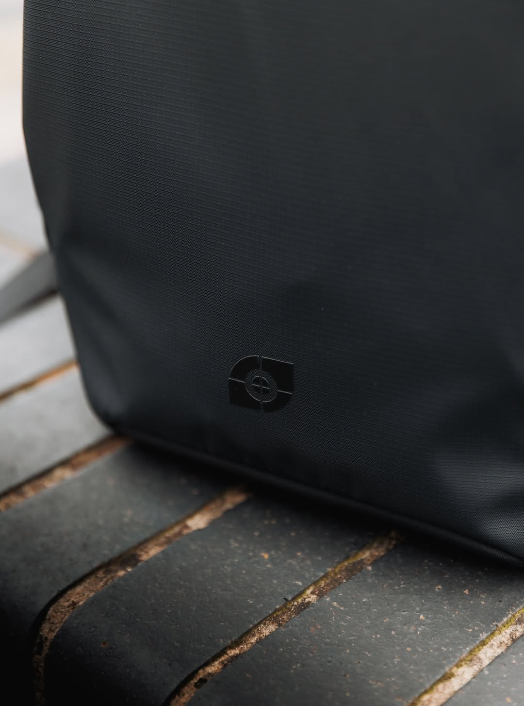 Leofoto Daily Lite Series Camera Backpack (Green / Gray / Midnight Blue)